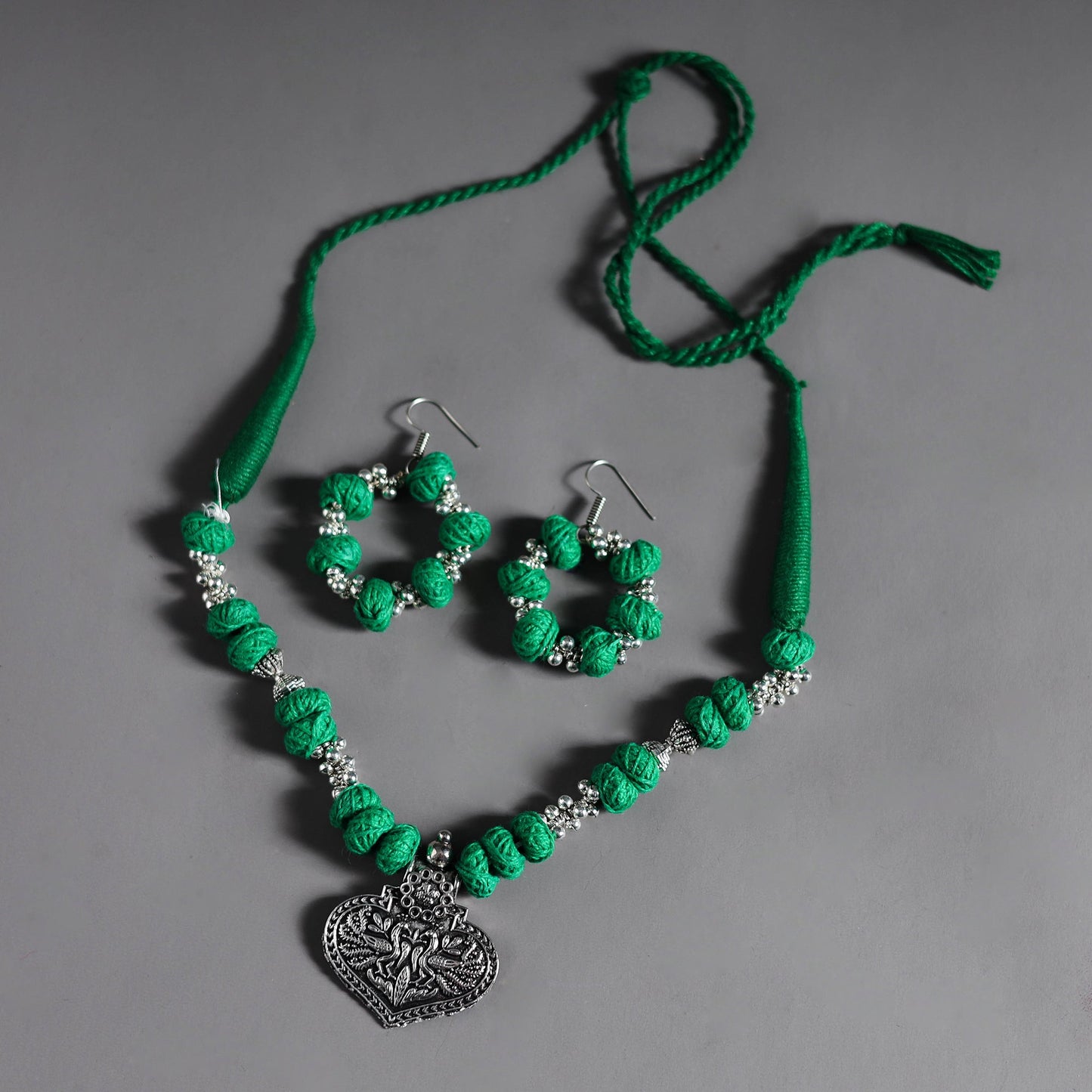 Green - thread beads handmade german silver necklace set 01