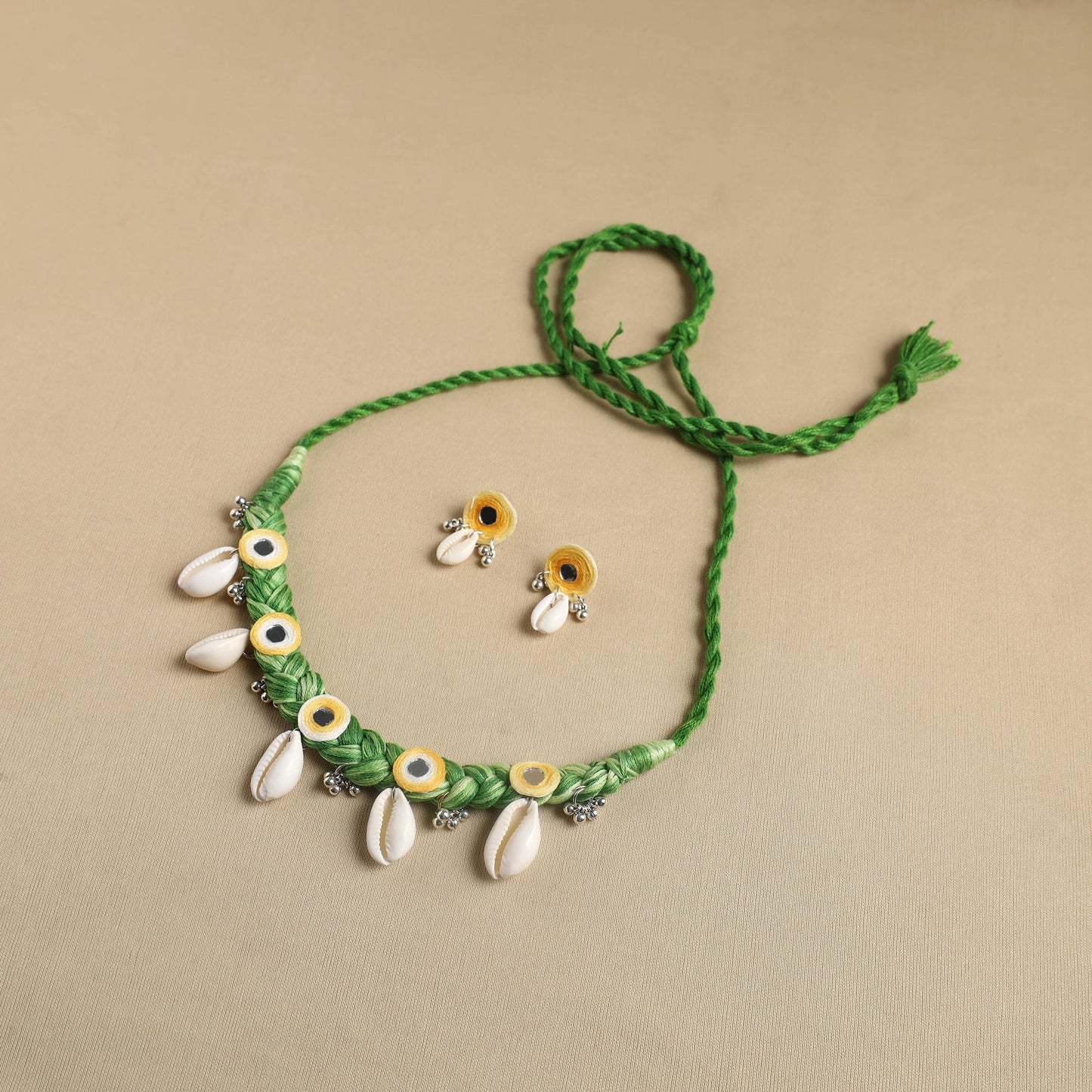 Thread Braided Shell Choker Necklace Set