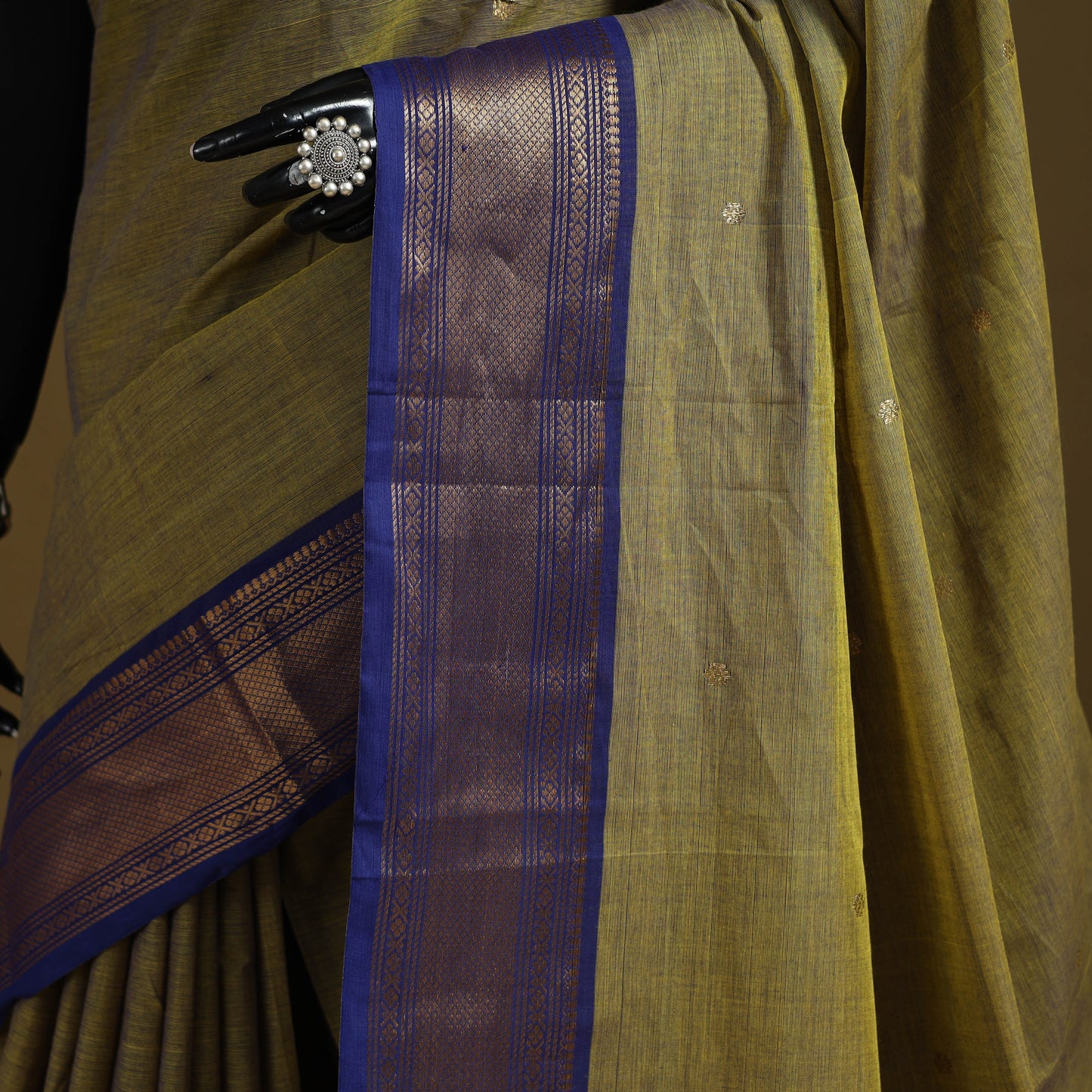 Thread buti cotton kanchipuram saree with border 38