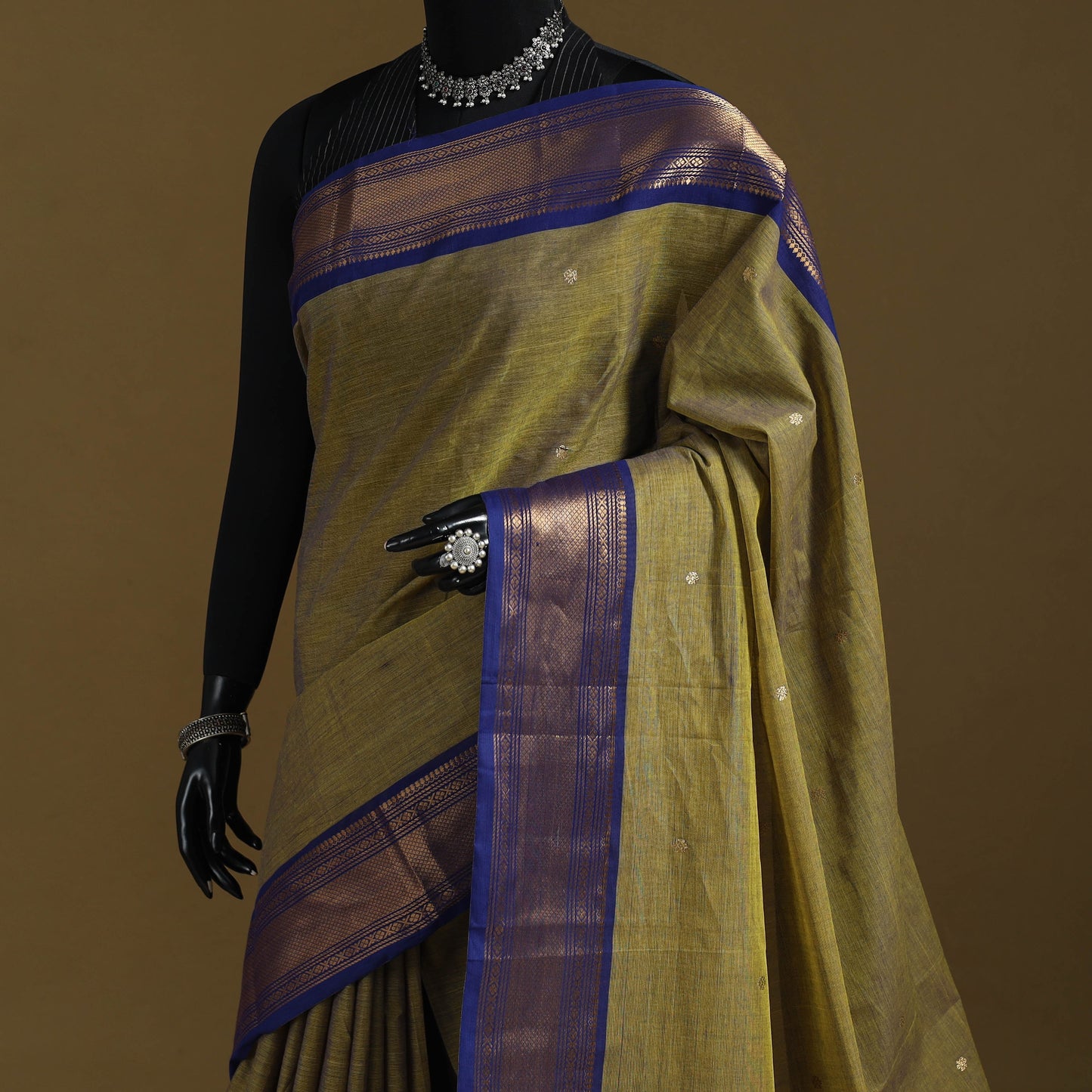 Thread buti cotton kanchipuram saree with border 38