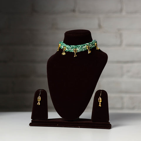 Green - thread work german silver necklace set 06