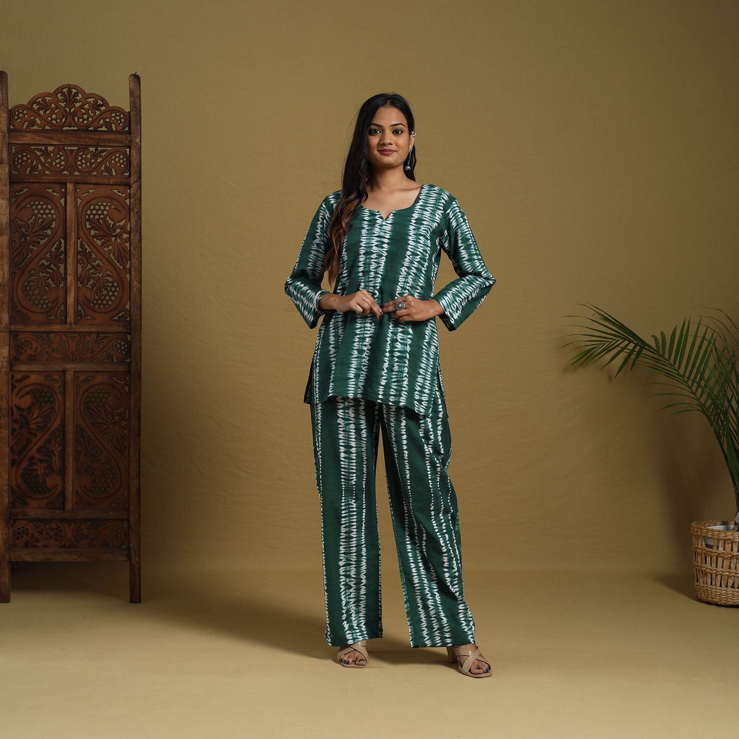 Buy Green Tie & Dye Cotton Shibori Co-Ord Set Online