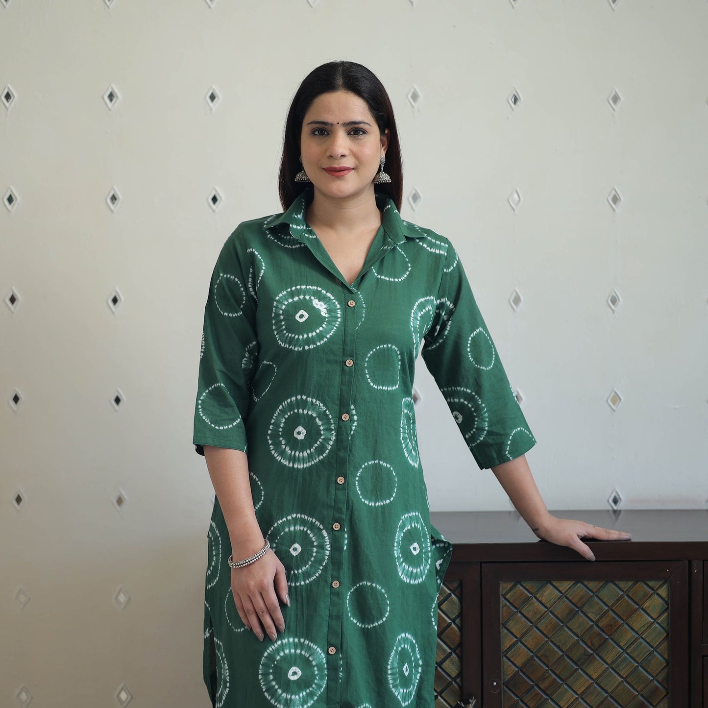 Buy Green Tie & Dye Cotton Straight Shibori Kurta for Women