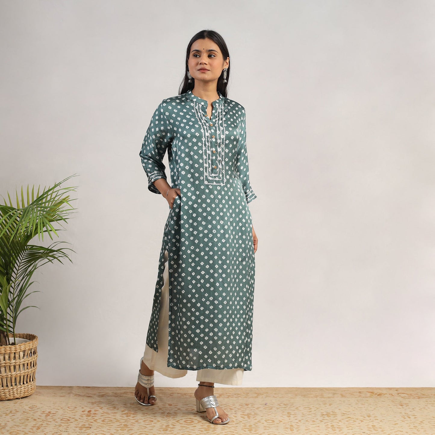 Green Tie & dye Modal Silk Straight Bandhani Kurta for Women