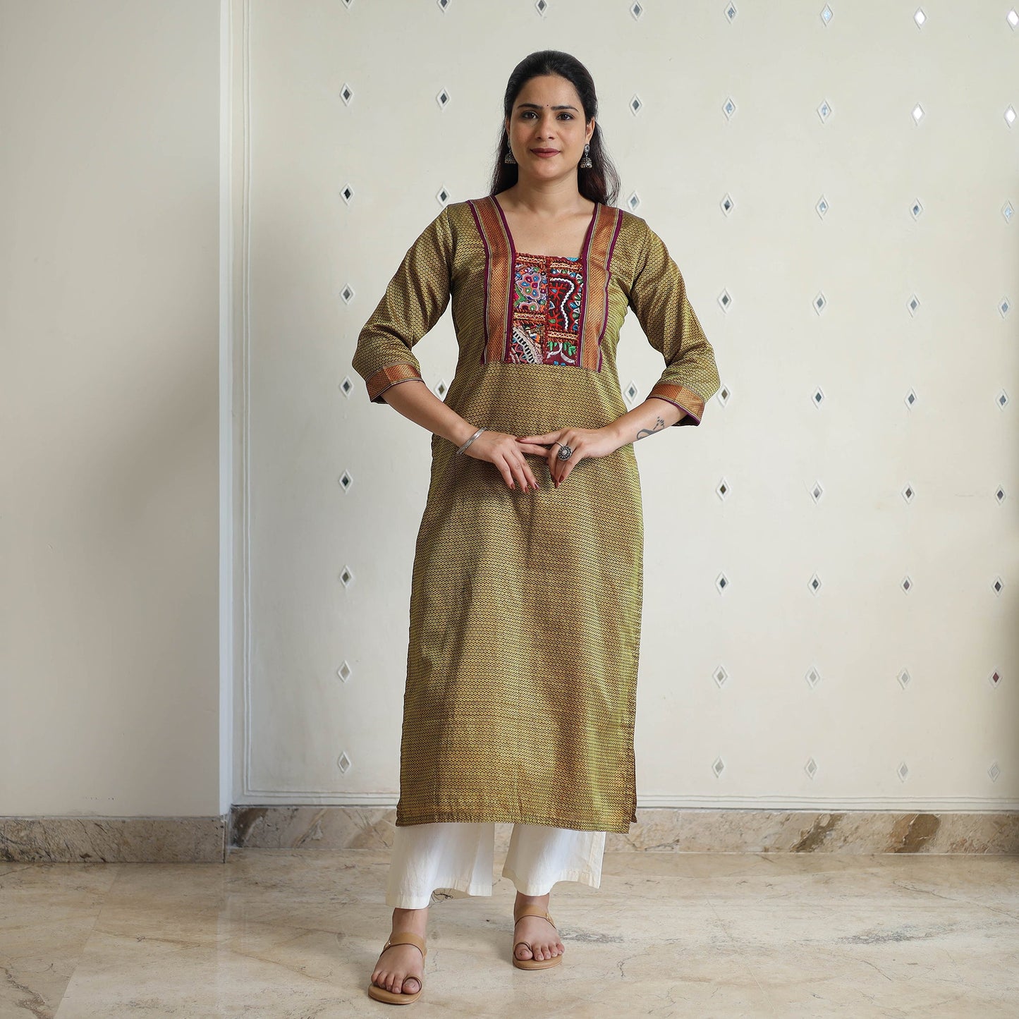 Traditional Khun Straight Kurta for Women