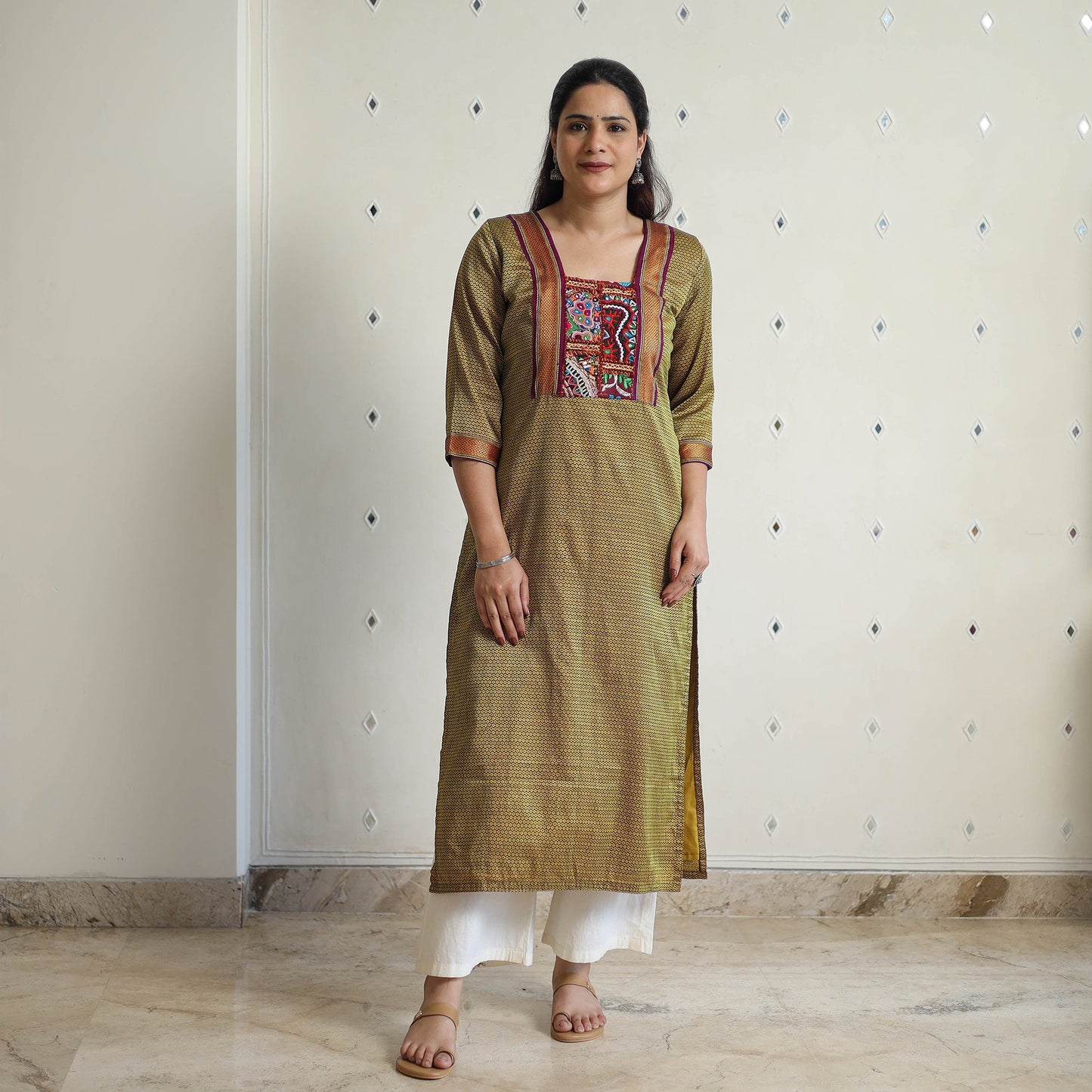 Traditional Khun Straight Kurta for Women