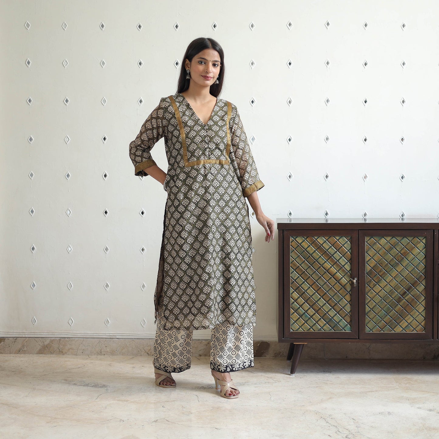 Buy Traditional Maheshwari Silk Bagru Print Kurta Set