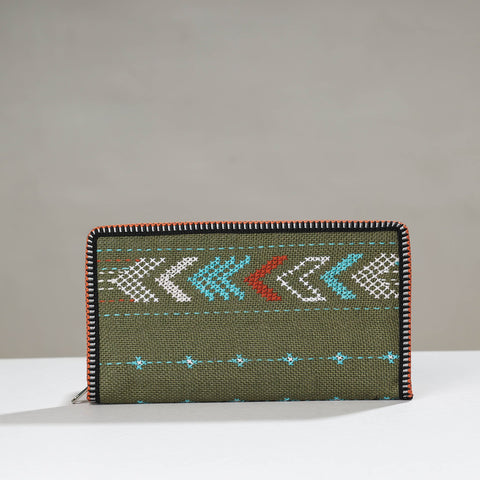  Tribal Hand Embroidered Jute Passport Cover Online at iTokri.com 