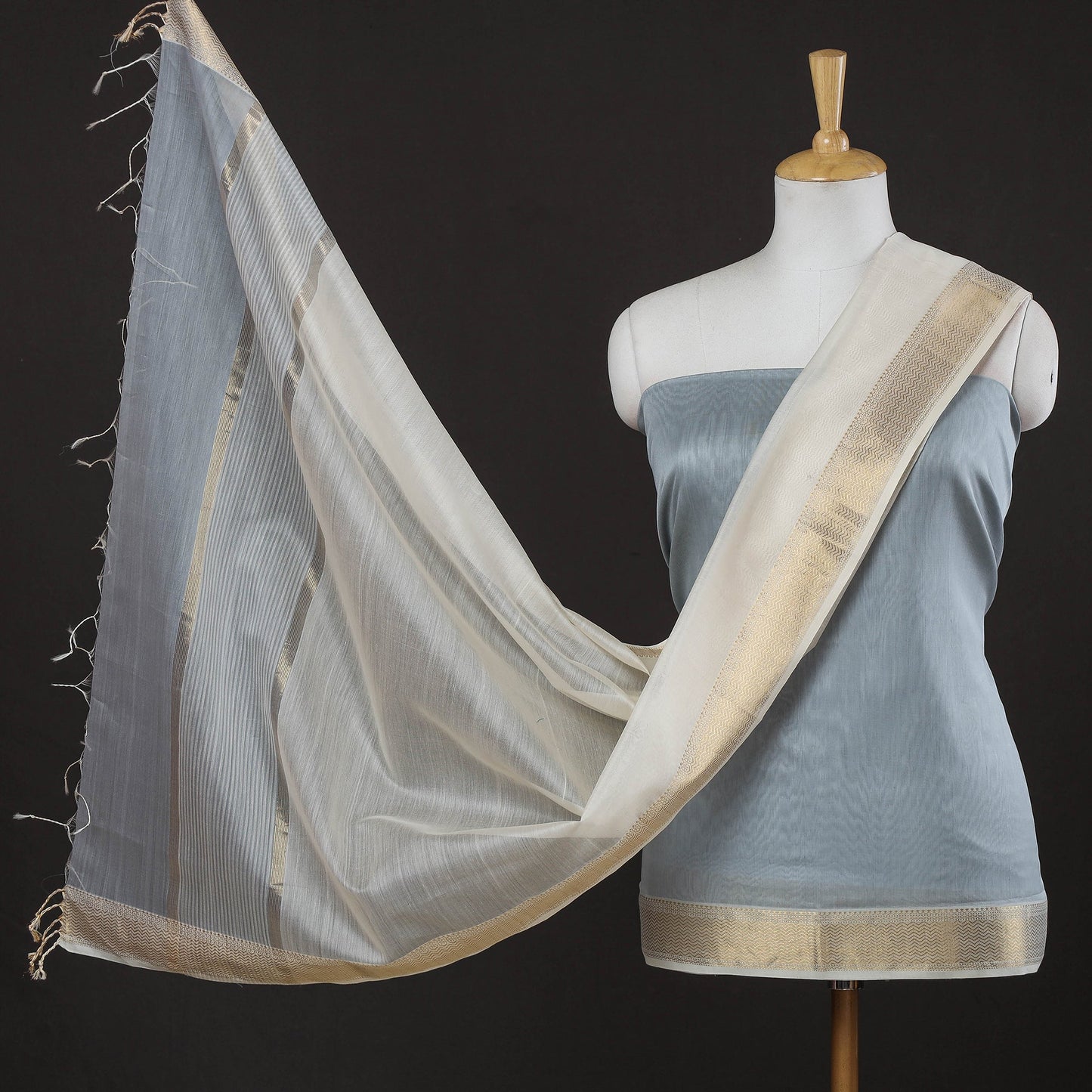 Buy 2pc Maheshwari Silk Cotton Zari Work Handloom Suit Material Set Online l iTokri.com