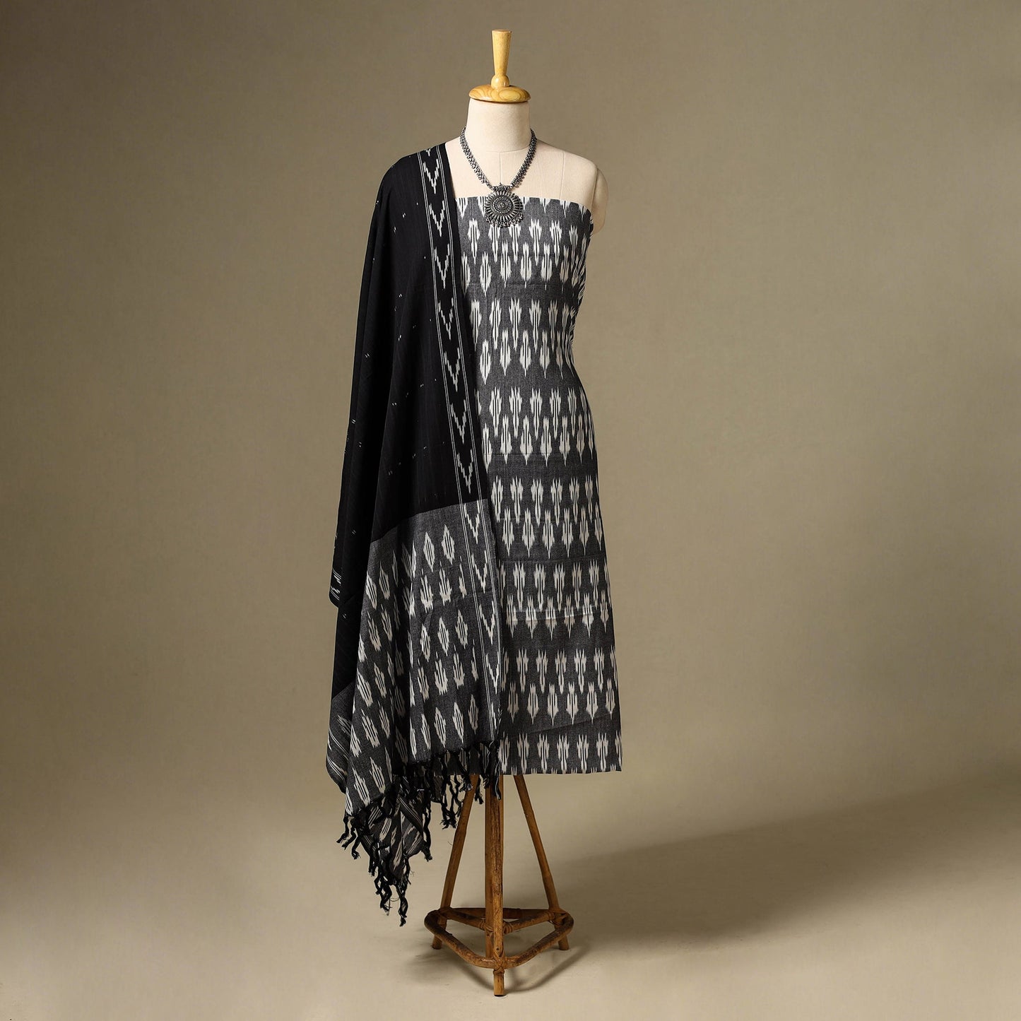 Grey 3pc Cotton Pochampally Ikat Dress Material