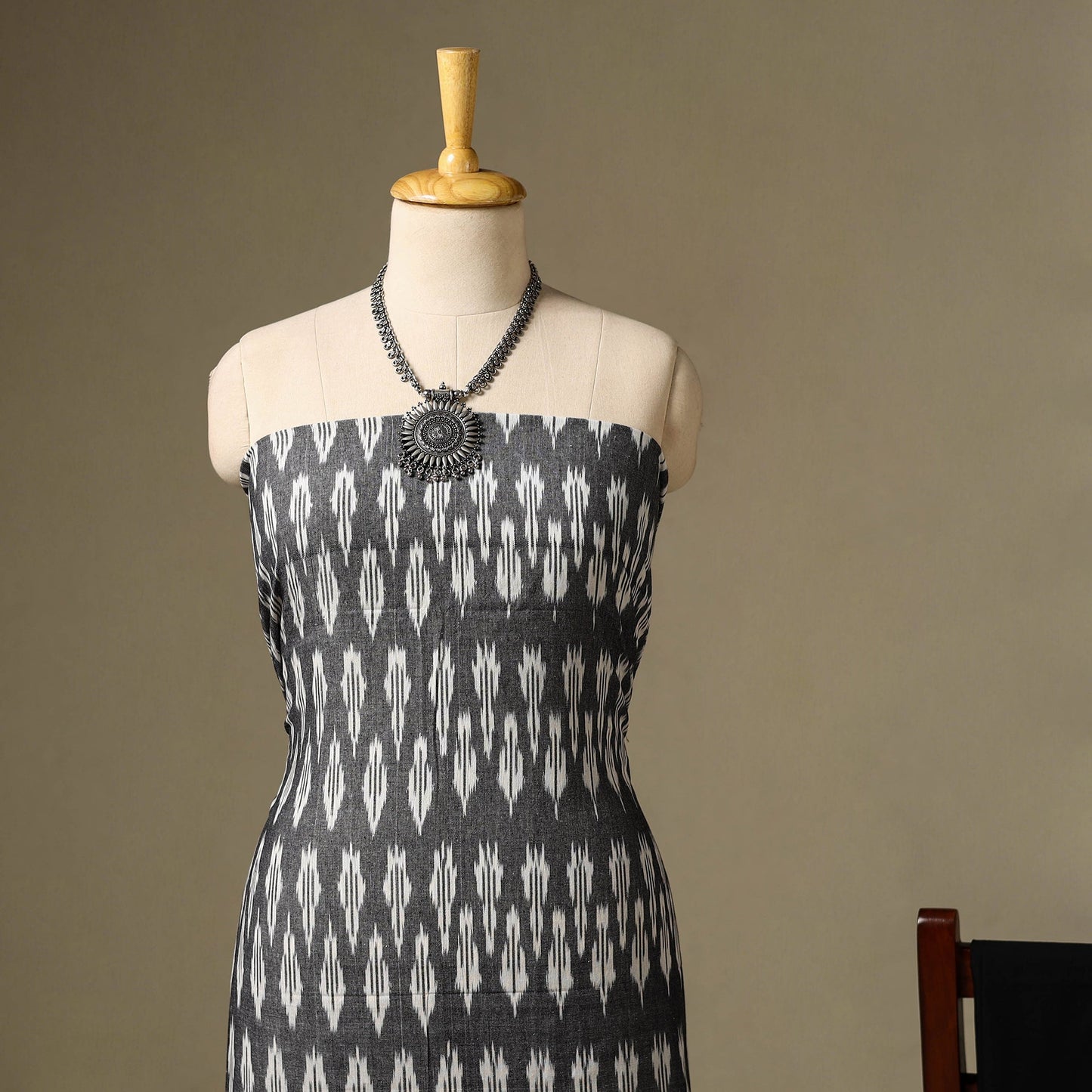 Grey 3pc Cotton Pochampally Ikat Dress Material