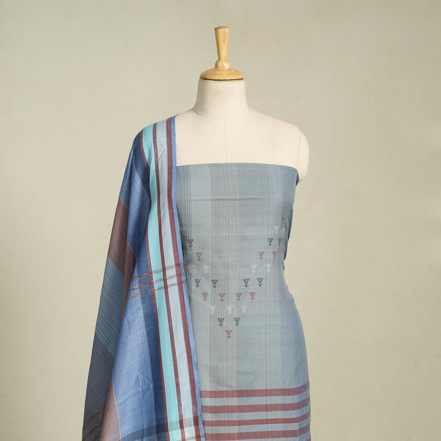 Buy Grey 3pc Handloom Fine Cotton Kutch Bhujodi Dress Material