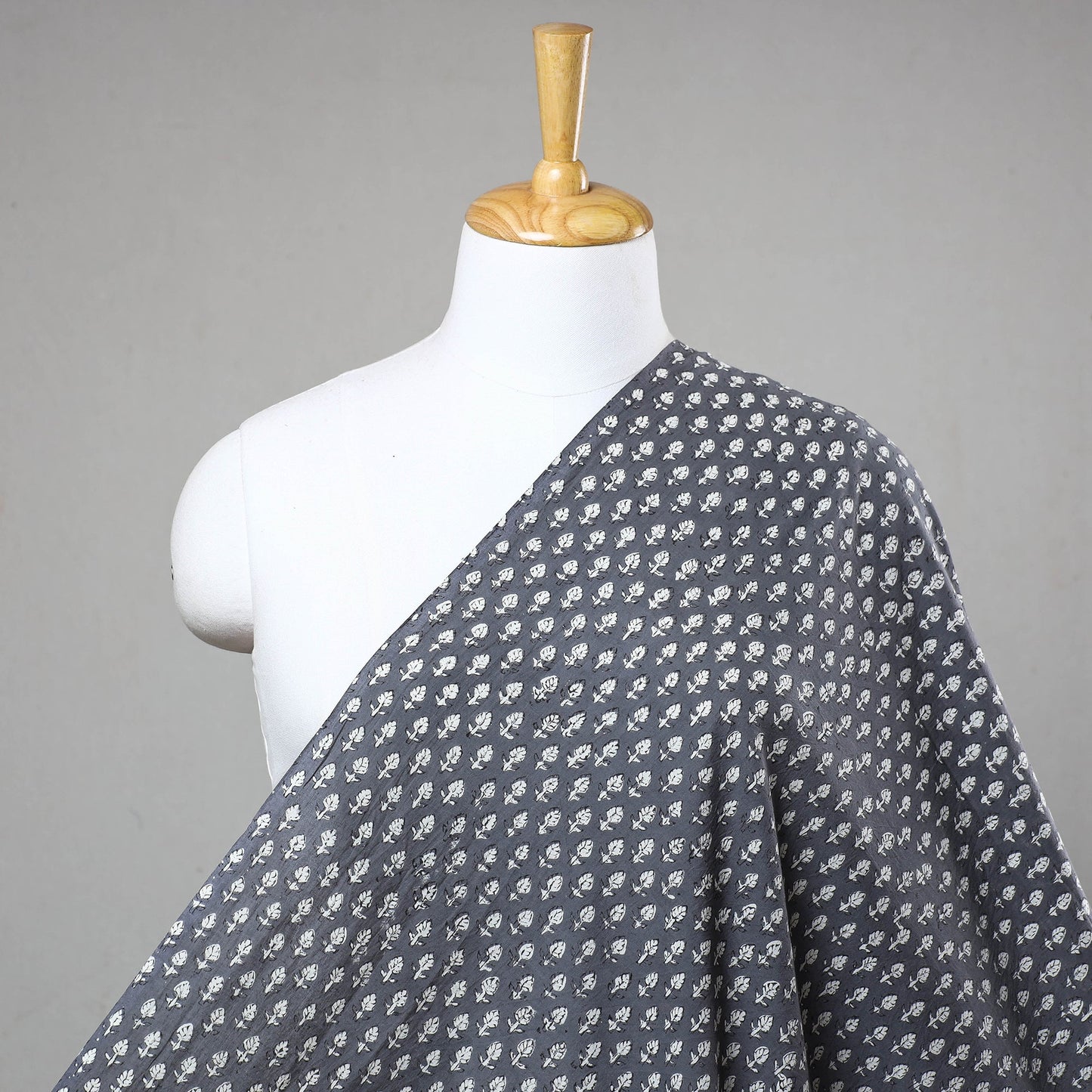 Buy Akola Hand Block Printed Cotton Fabric Online l iTokri.com