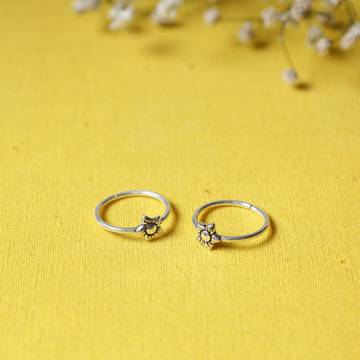 Buy Antique Padma Sterling Silver Toe Rings Online l iTokri.com