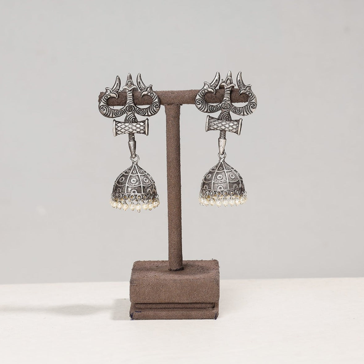  Antique Silver Finish Oxidised Special Brass Base Jhumki Earrings Online l iTokri.com
