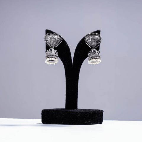  Antique Silver Finish Oxidised Brass Base Jhumki Earrings Online l iTokri.com