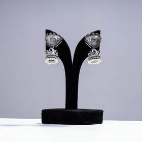  Antique Silver Finish Oxidised Brass Base Jhumki Earrings Online l iTokri.com
