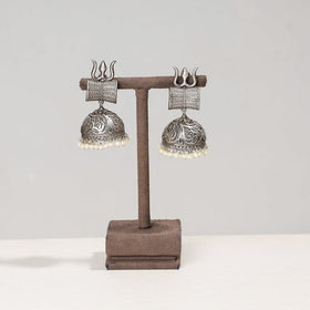 Buy Antique Silver Finish Oxidised Brass Base Jhumki Earrings Online l iTokri.com