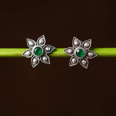  Antique Silver Finish Oxidised Brass Base Stone Work Stud Earrings Online l iTokri.com