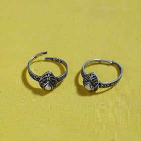  Antique Silver Finish Oxidised Brass Base Toe Ring 