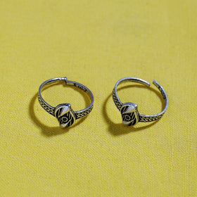  Antique Silver Finish Oxidised Brass Base Toe Ring 