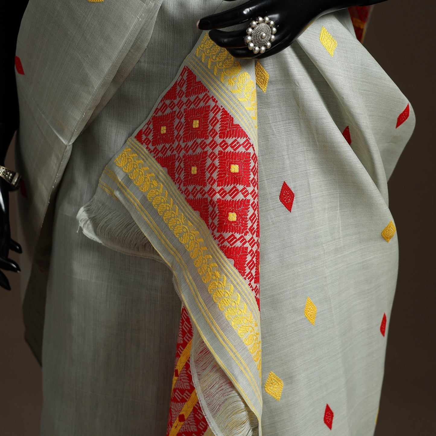 Assam handloom silk cotton mekhela chador with blouse piece