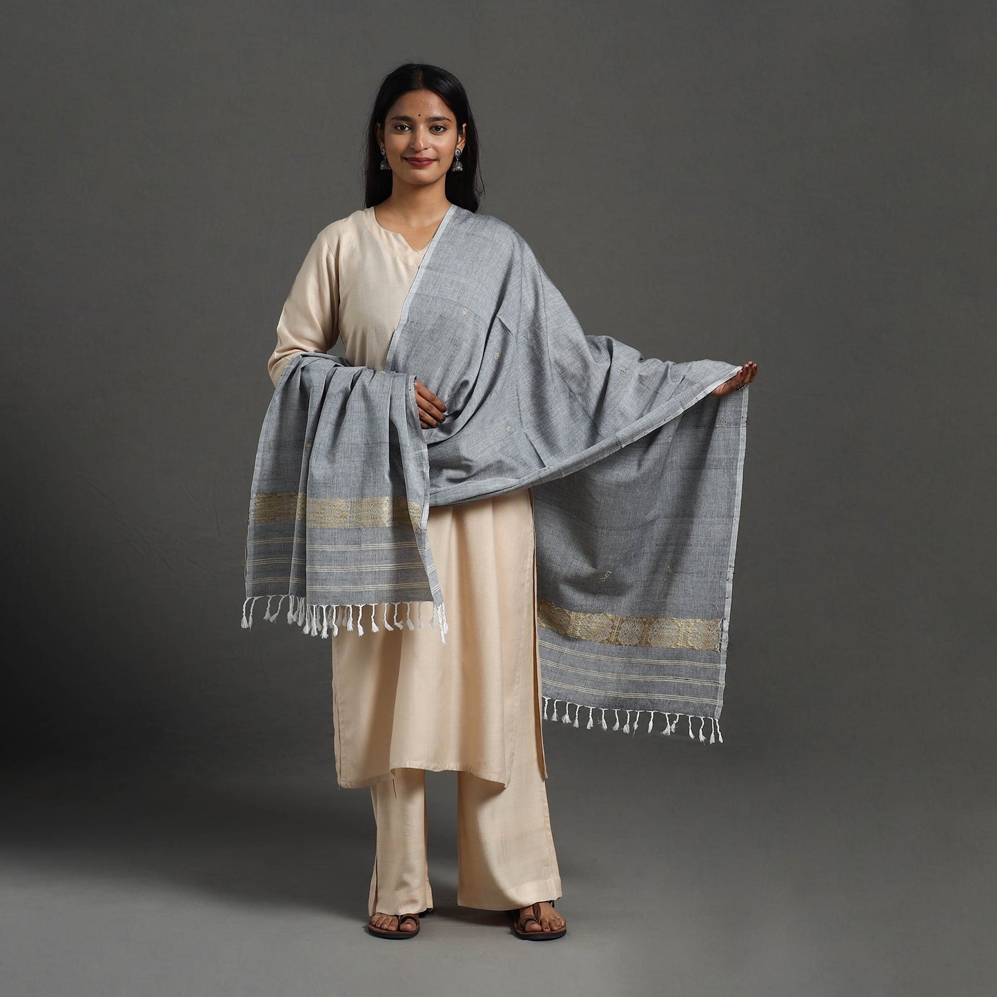 Grey - assam weave thread buti cotton handloom dupatta 09