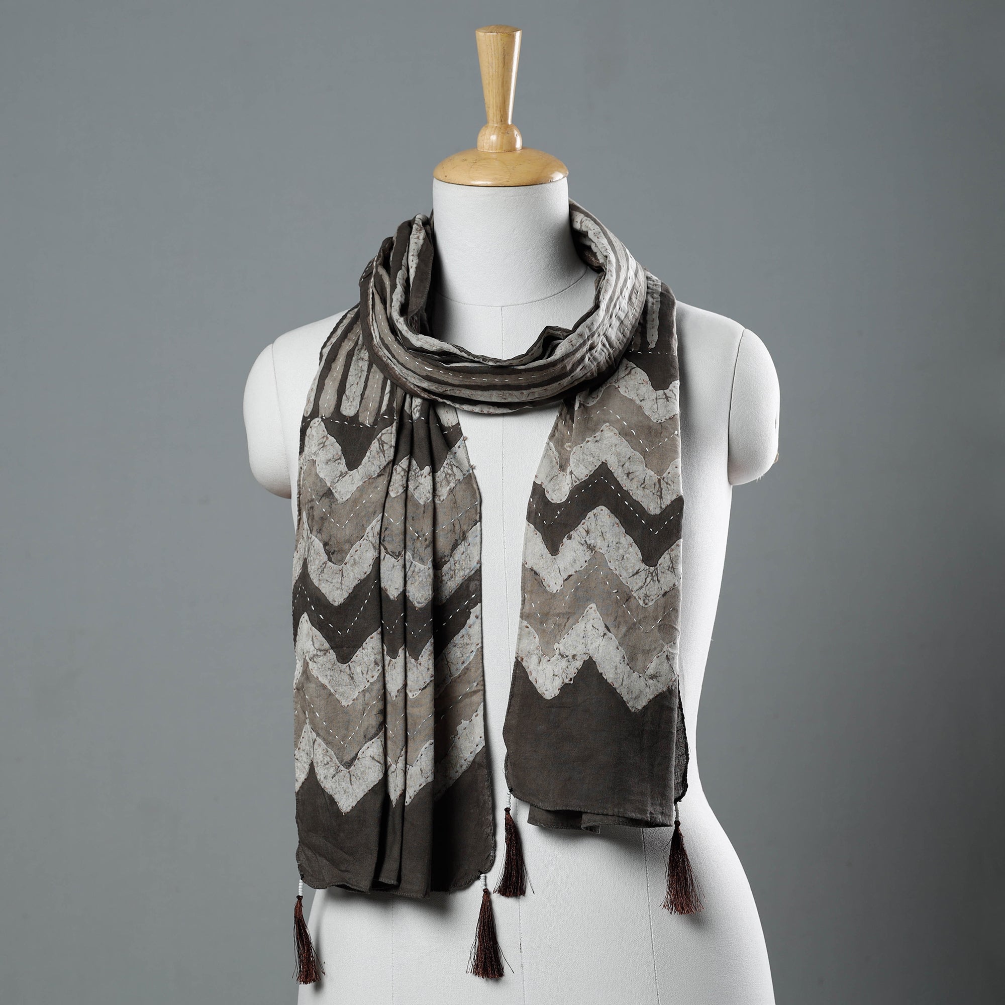  Bagru Block Printed Tagai Work Cotton Stole with Tassels 