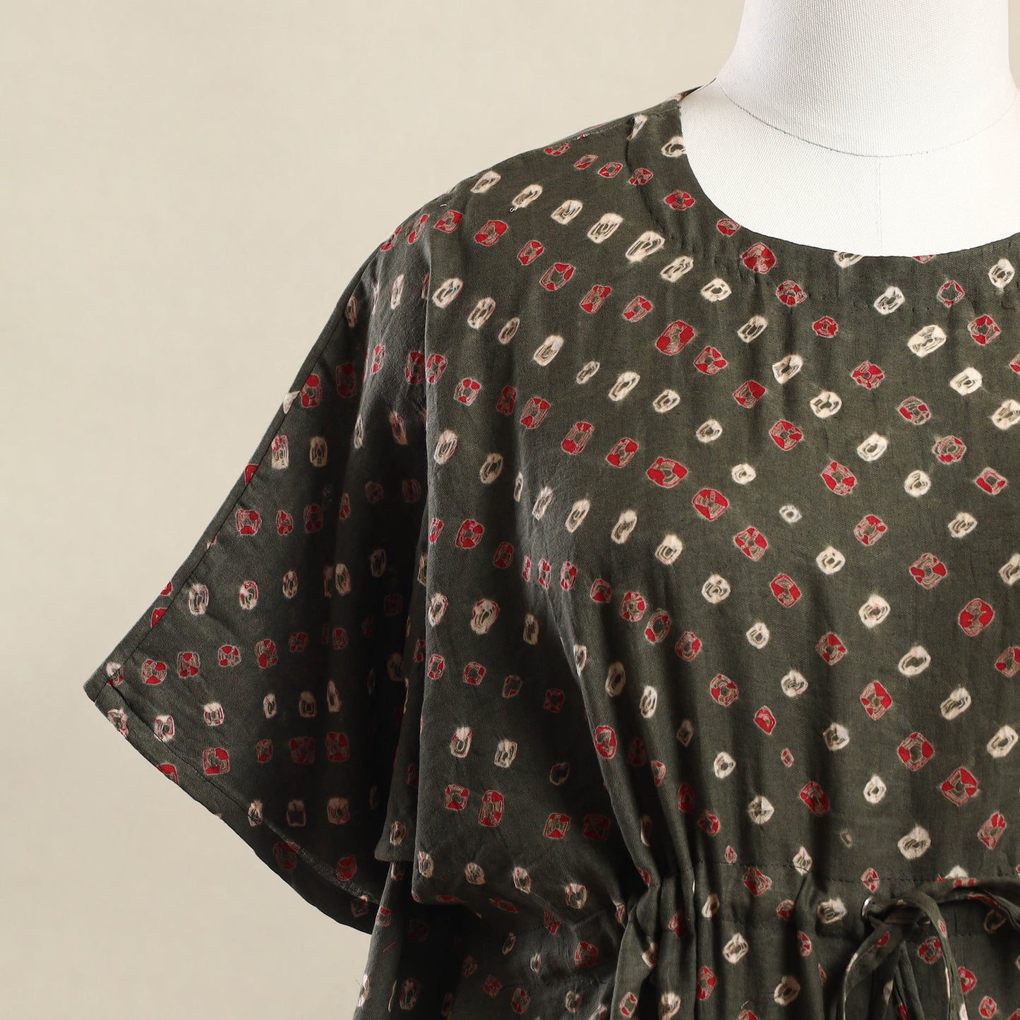 Buy Grey Bandhani Tie & Dye Cotton Kaftan