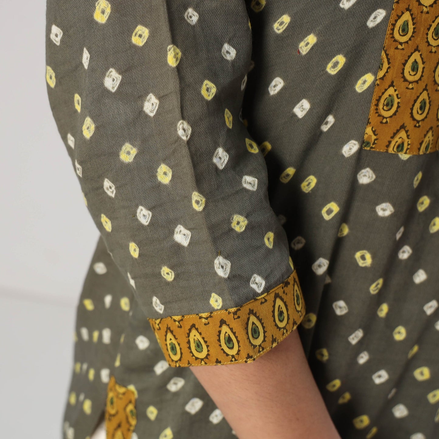  Bandhani Tie-dye Cotton Long Straight Kurta for Women