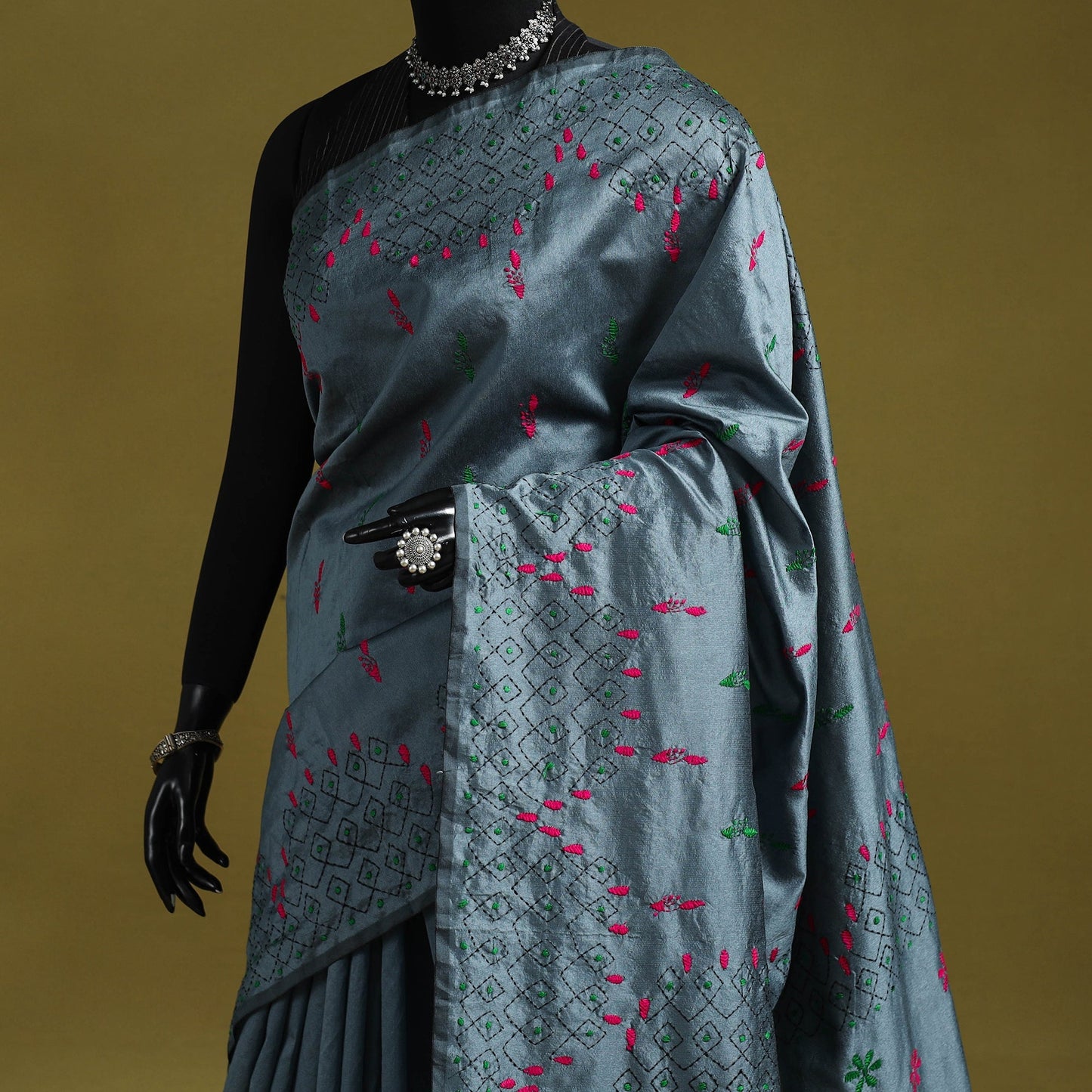 Bengal hand embroidery silk nakshi kantha saree 40