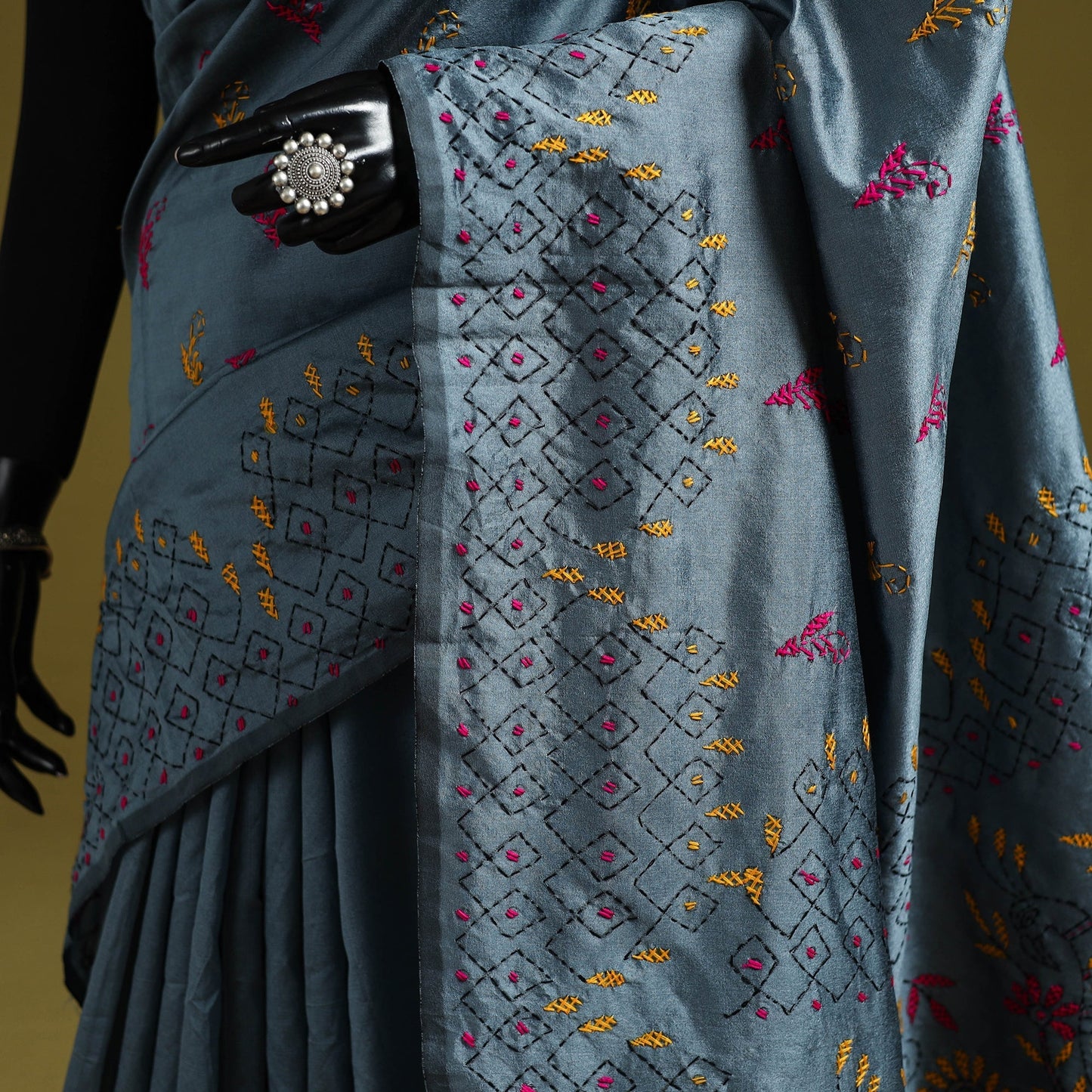 Bengal hand embroidery silk nakshi kantha saree 41