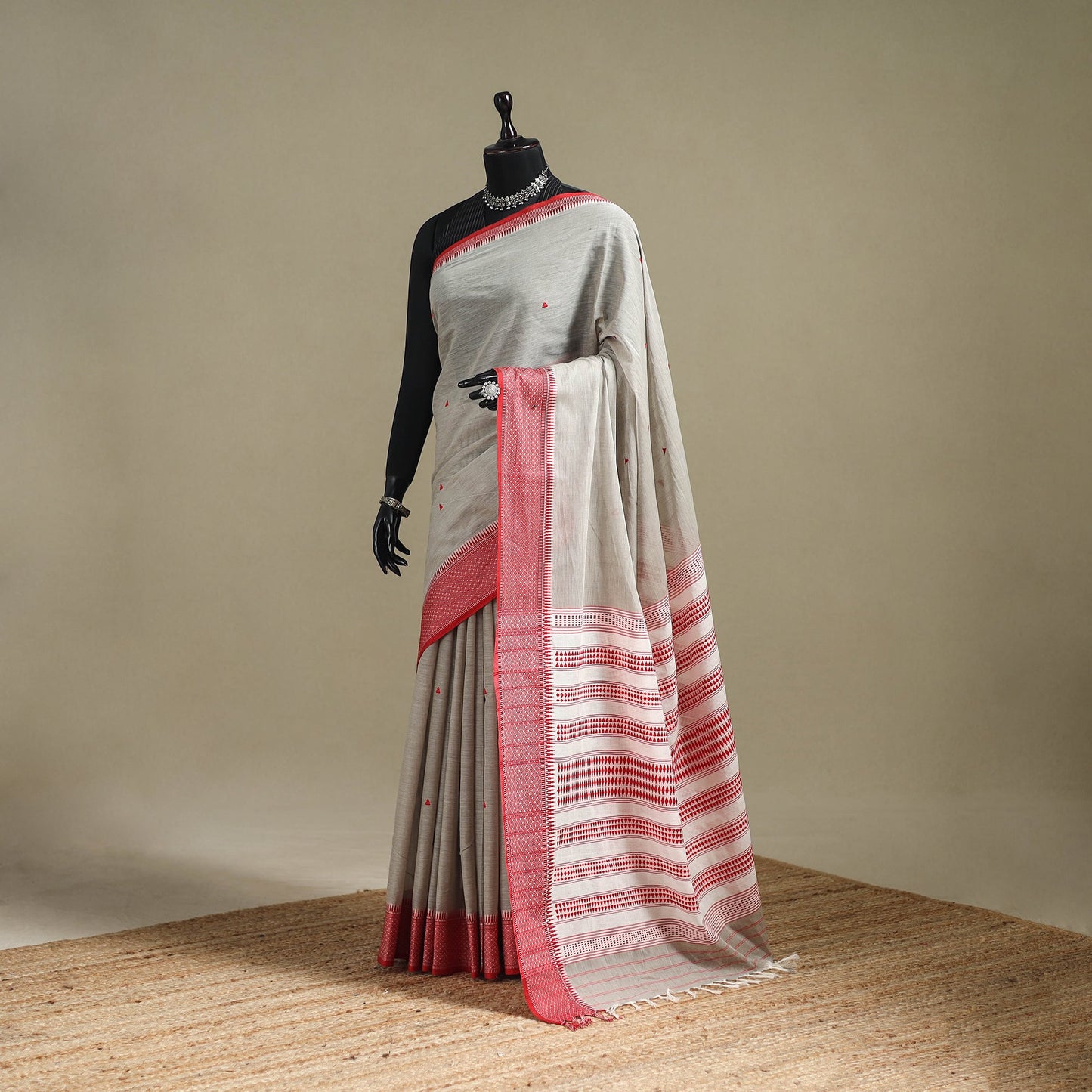 Grey - bengal handwoven cotton begumpuri saree 13