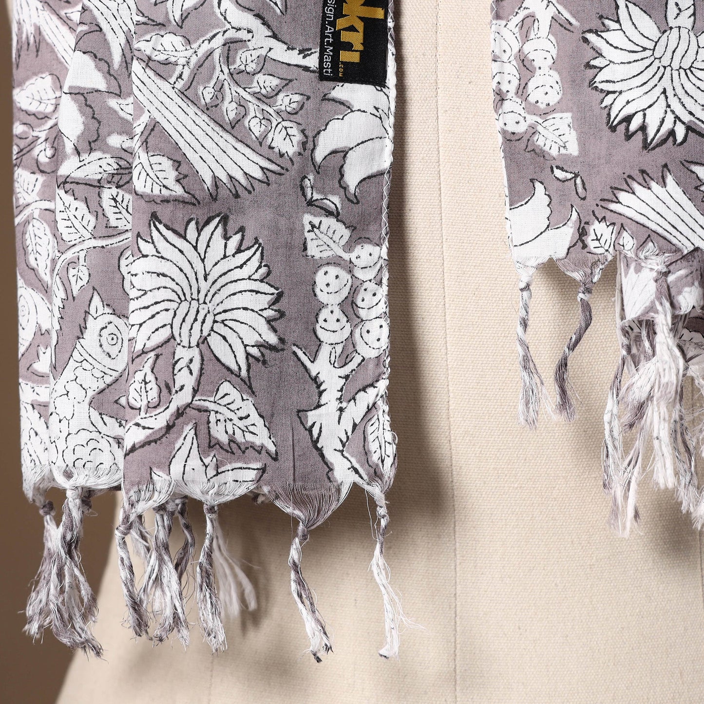 Grey - cotton sanganeri stole with tassels 17 - handcrafted