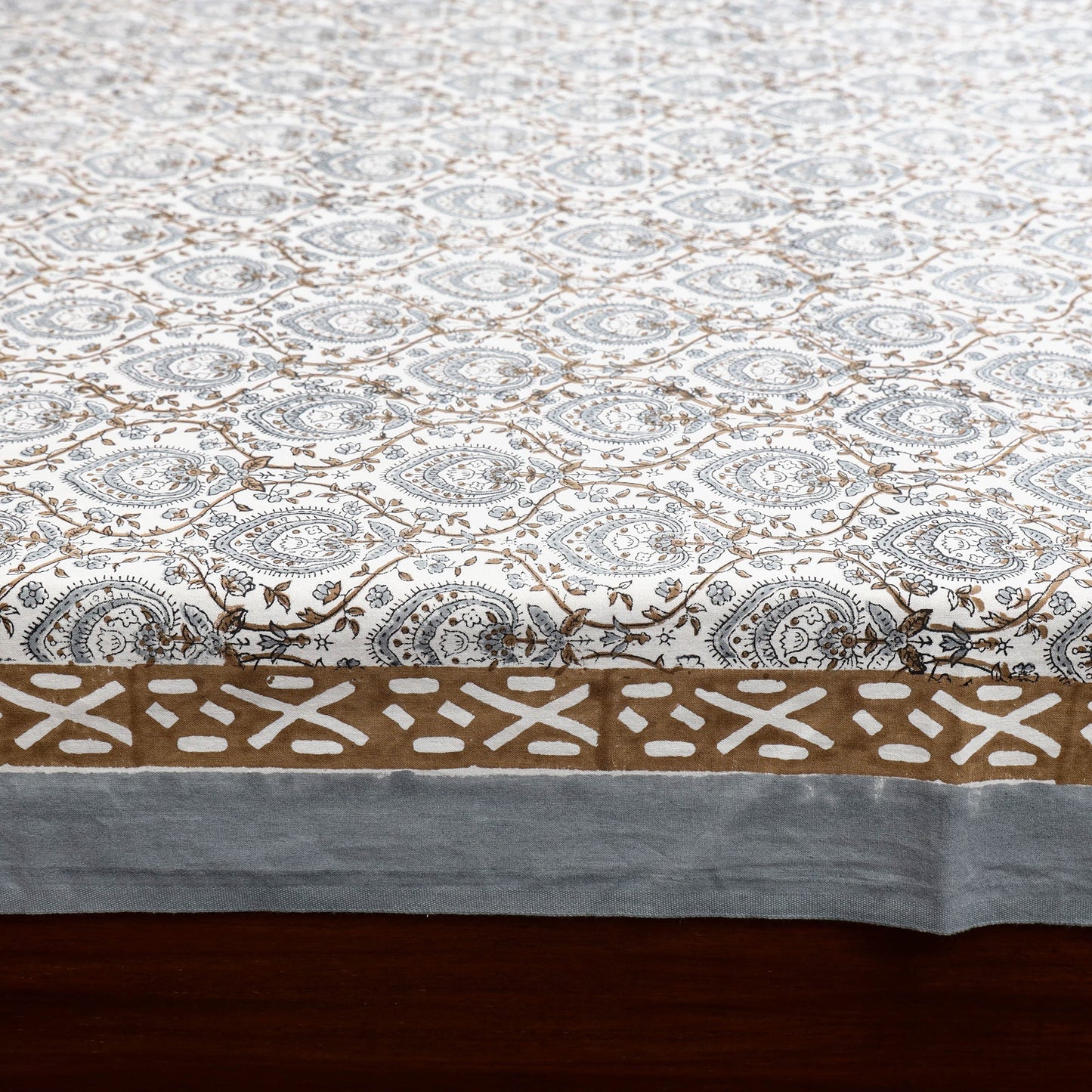 Cotton double sanganeri bed sheet set (108 x 90 in) 11