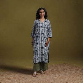 Cotton hand batik embroidered straight kurta for women 18