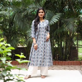Grey Cotton A-Line Pochampally Ikat Kurta for women