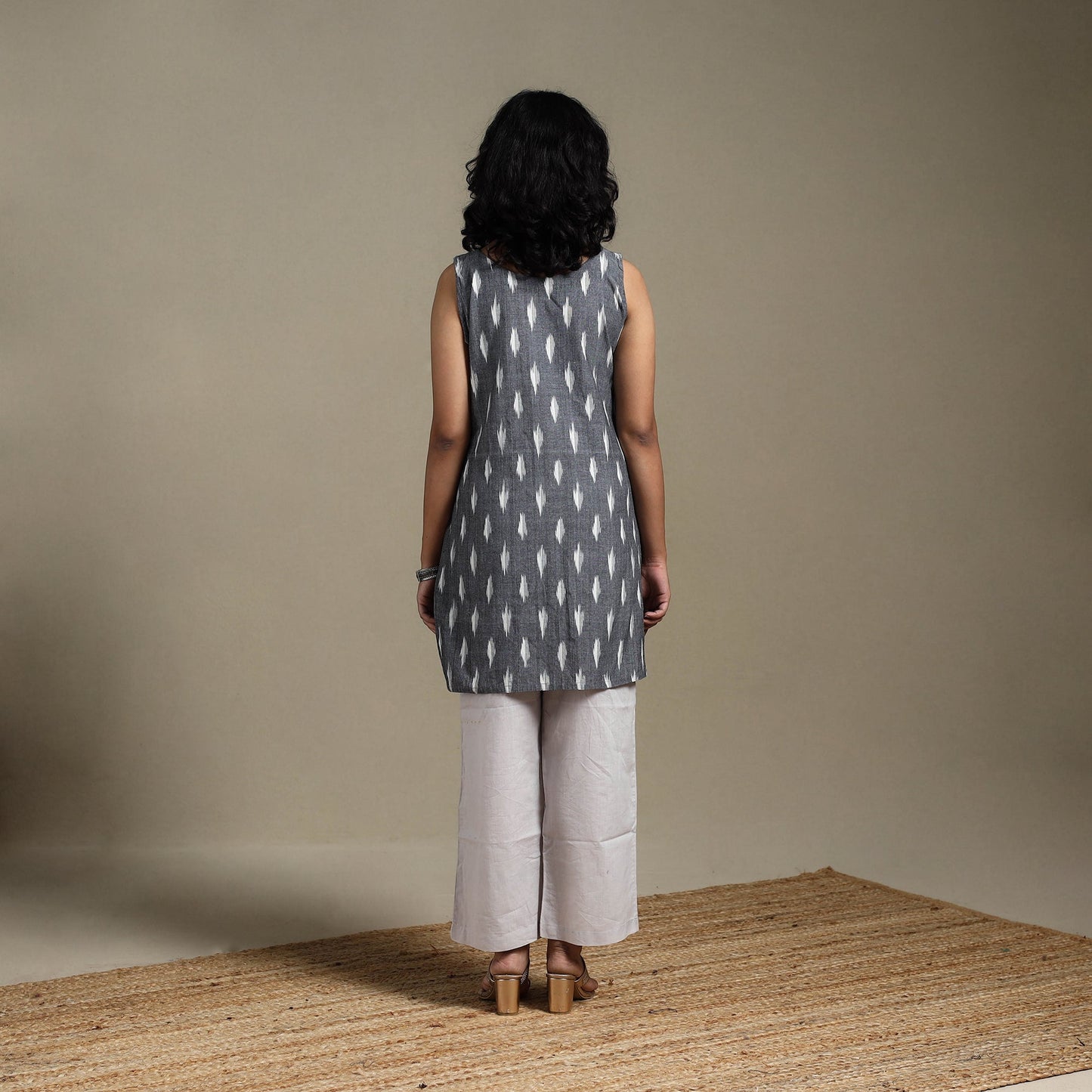 Grey - cotton short pochampally ikat kurta 14 - handcrafted