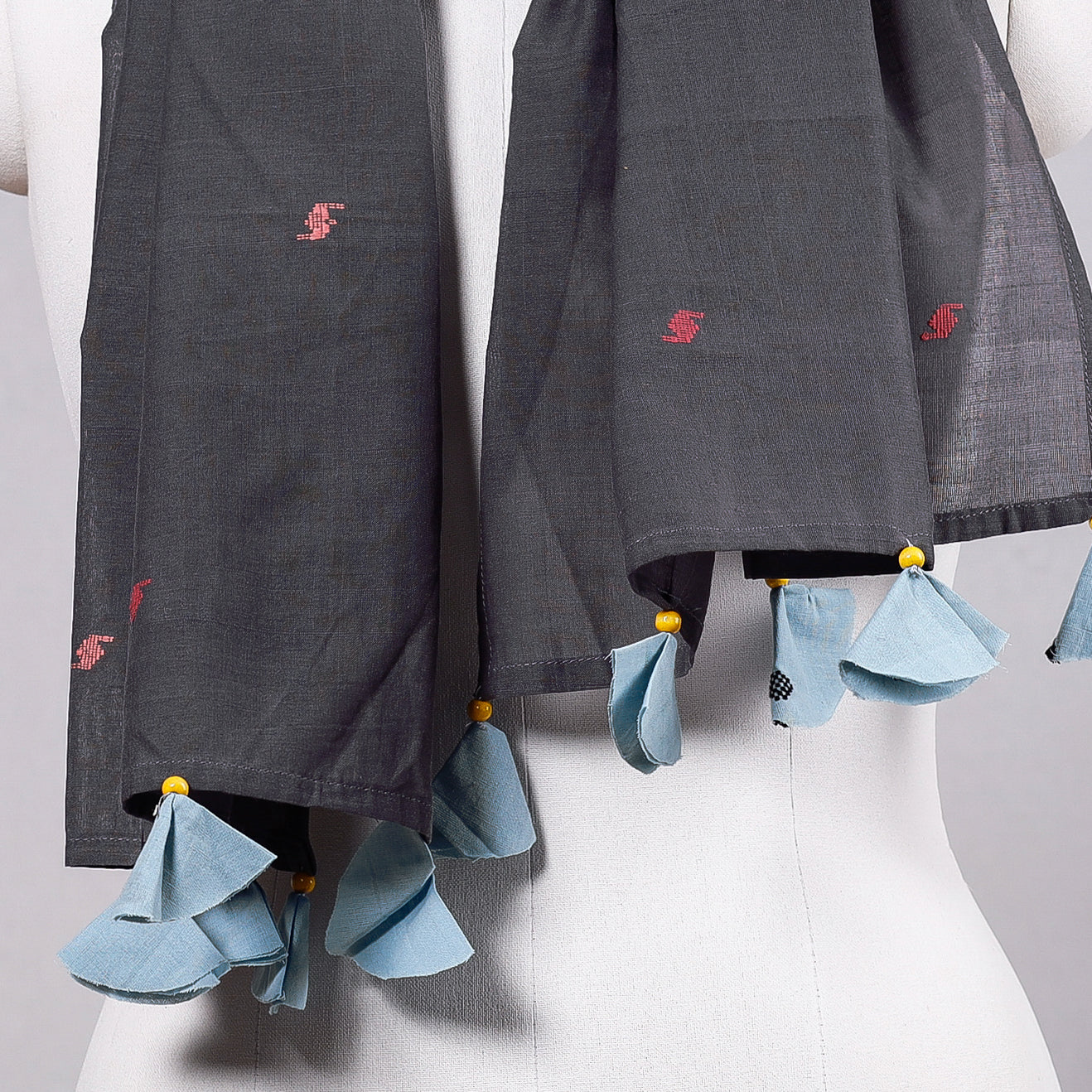 Buy Godavari Jamdani Buti Patchwork Cotton Stole with Tassels Online l iTokri.com