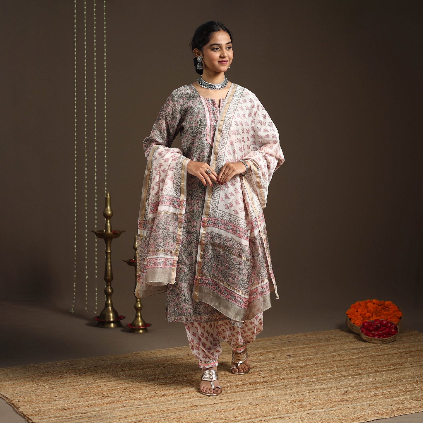 Grey - gota work chanderi silk sanganeri kurta set (set