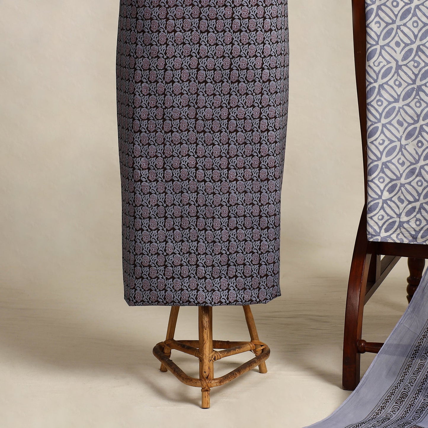 Gray 3pc Cotton Bagh Print Dress Material 