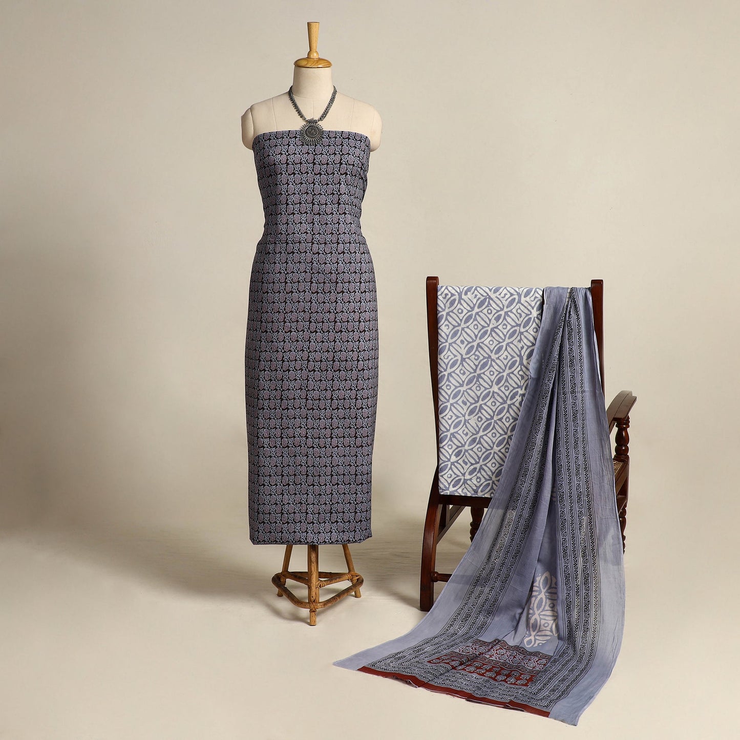 Gray 3pc Cotton Bagh Print Dress Material 