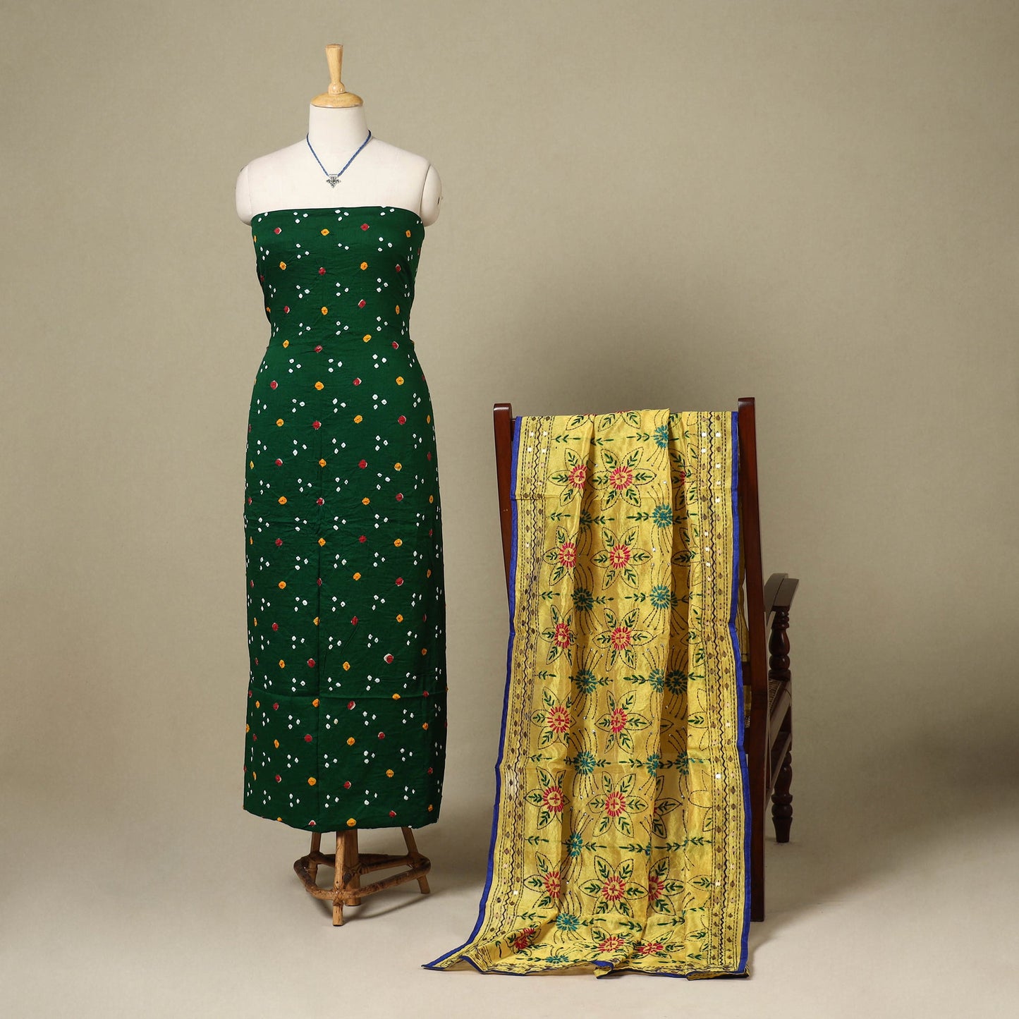 Green 2pc Unstitched Bandhani Dress Material with Jewellery Set