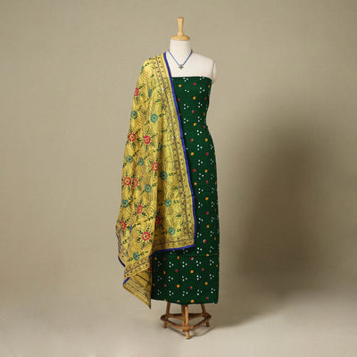 Green 2pc Unstitched Bandhani Dress Material with Jewellery Set