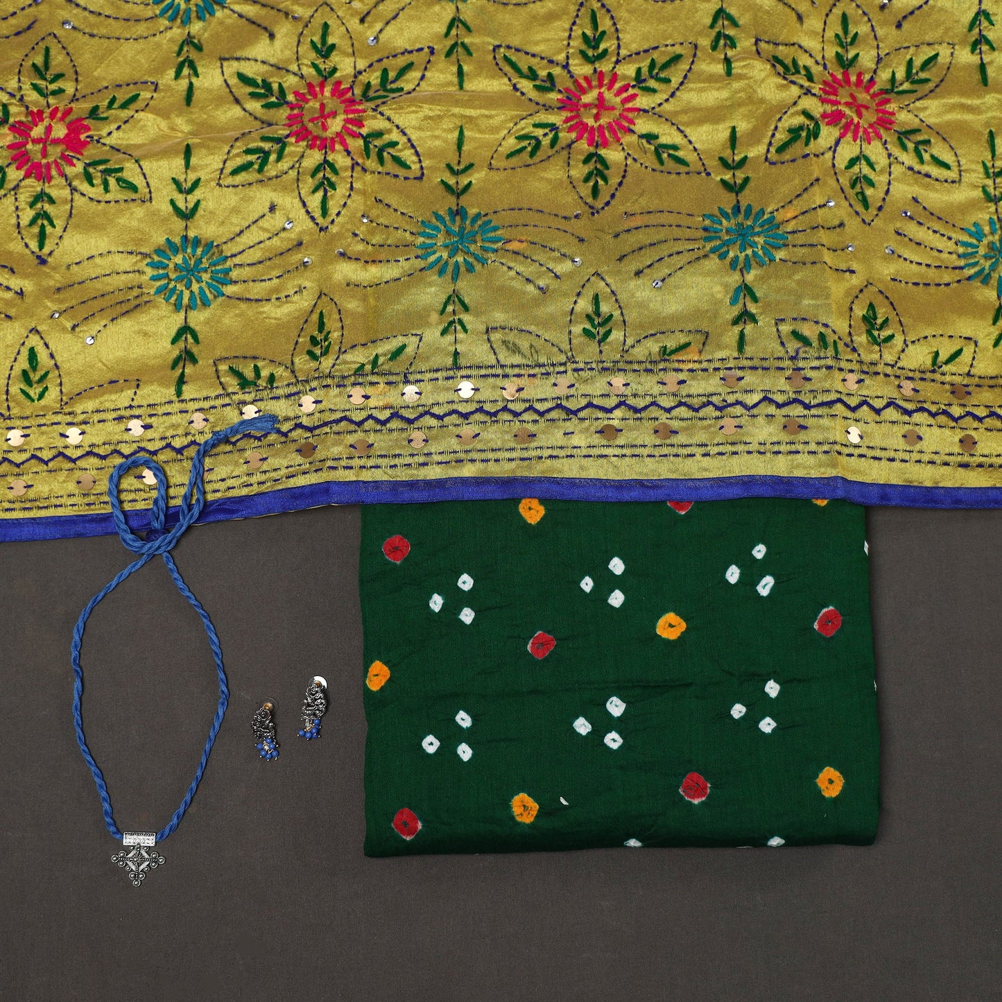 Green 2pc Unstitched Bandhani Dress Material with Jewellery Set