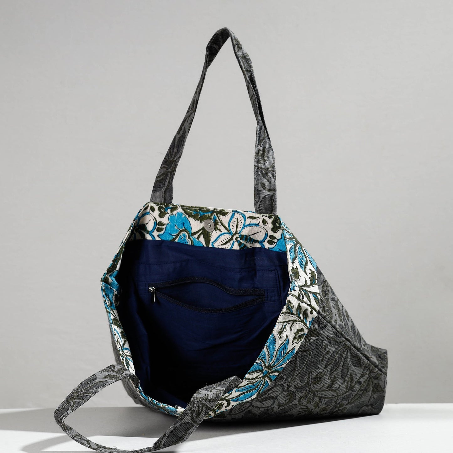  Hand Block Printed Laminated Jute Shoulder Bag 