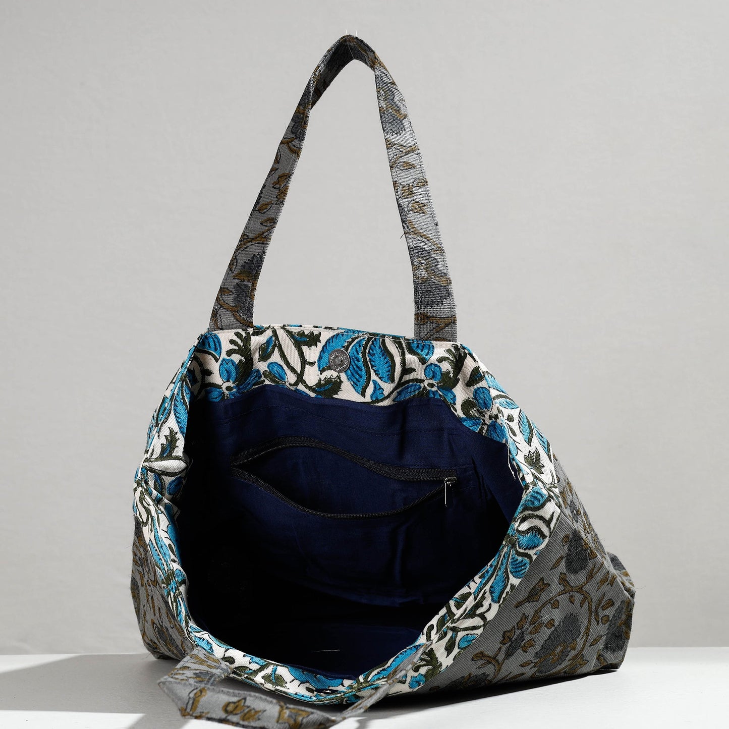  Hand Block Printed Laminated Jute Shoulder Bag 