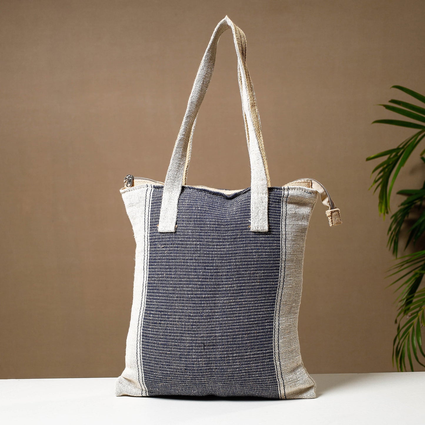 jute shoulder bag