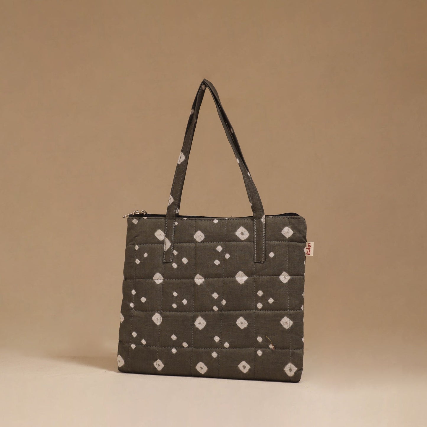 Handcrafted quilted handbag 95