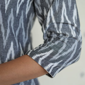  Grey Handloom Cotton Pochampally Ikat Kurta Set 